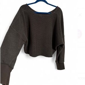 Roolee Charcoal Gray Distressed Hem Crew Neck Sweater Size Large